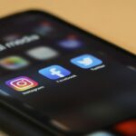 Réseaux sociaux interdits aux -15 ans